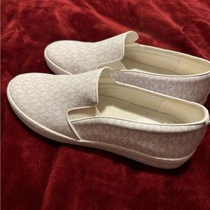 Michael Kors Shoes - 11M NEW